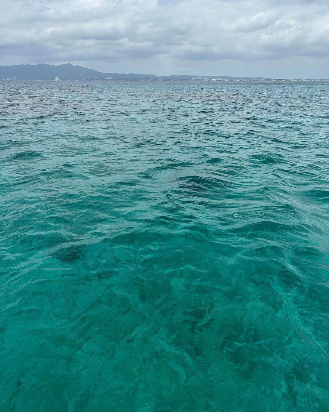 守谷香里さんのインスタグラム写真 - (守谷香里Instagram)「・ Day 3は  海 ‪𝐃𝐚𝐲‬🫧🪼🌊  風強すぎてずっと半顔かおりです🤣🤣   #🪼 #🌊 #mar  #海  #海水浴」5月16日 9時55分 - kaoriel1014