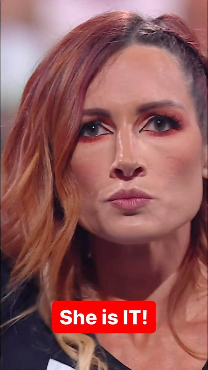 レベッカ・ノックスのインスタグラム：「IT is on! @beckylynchwwe will battle @trishstratuscom at #WWENOC! 😤🔥👏 #WWERaw」