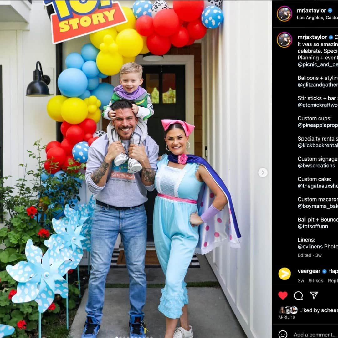 ヘザー・マクドナルドさんのインスタグラム写真 - (ヘザー・マクドナルドInstagram)「Jax Taylor is here, and it’s juicy! We go back into Vanderpump's history and cover his long and complicated friendship with Tom Sandavol. He also gives his opinion on James, Ariana, and Kristin. The original cast of Vanderpump Rules had to convince each other to do the show. Jax answers all my questions, including why he cheated in the past. He shares his opinions on Tom Schwartz and his disturbing loyalty to Sandavol. We also watched the Hulu documentary trailer, “The Randall Scandal,” about Randall Emmett. Jax tells his story regarding his friendship with Randall and their business dealings. Jax also weighs in on Kim and Kroy Bierman’s divorce. I share my brilliant idea for the future of Vanderpump Rules and what they should do at Bravocon. You’re Welcome!!! @mrjaxtaylor #vanderpump #cheating #affiar #relationship #drama #realitytv #marriage #bachelorette #travel #family #scandoval #raquel #juicyscoop #comedy」5月16日 11時01分 - heathermcdonald