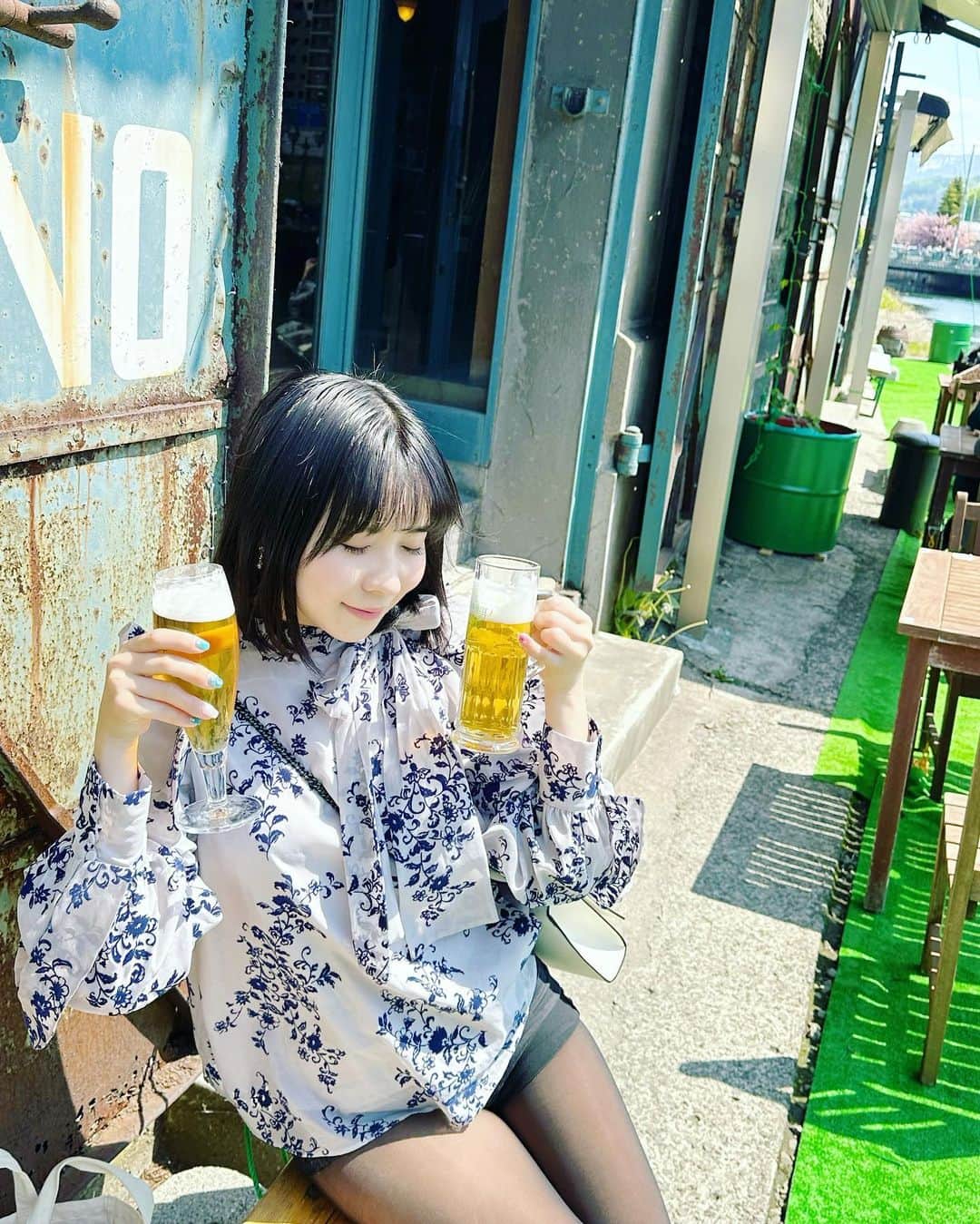 鳴上なごねさんのインスタグラム写真 - (鳴上なごねInstagram)「北海道旅行にいきました✈️ 今年は毎月お仕事や旅行で地方に行けて嬉しいな🎶来月もどこか行こうかな〜🥰  小樽少ししか滞在できなかったのですが、とても楽しかったし何でも美味しかった✨  #旅行 #北海道 #小樽 #小樽ビール #travel #他撮り #日常 #旅行記 #hokkaido #beerstagram #今日のコーデ #model #japan #japanese #グラドル」5月16日 11時14分 - narug0d