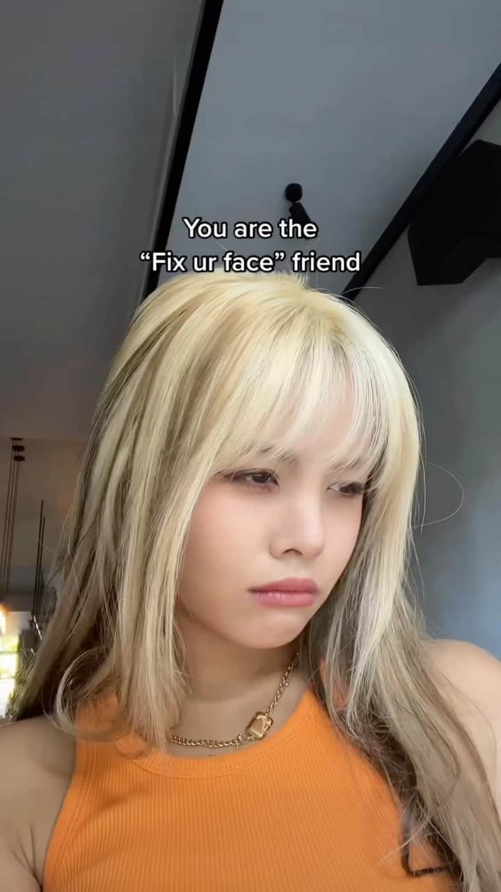 のインスタグラム：「I really can’t help it…」