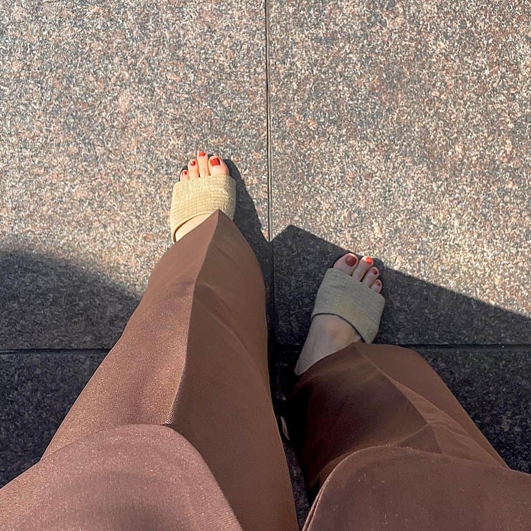 由架子 川野のインスタグラム：「サンダルの季節🧡  @todayful_  #todayful#sandals #サンダル」