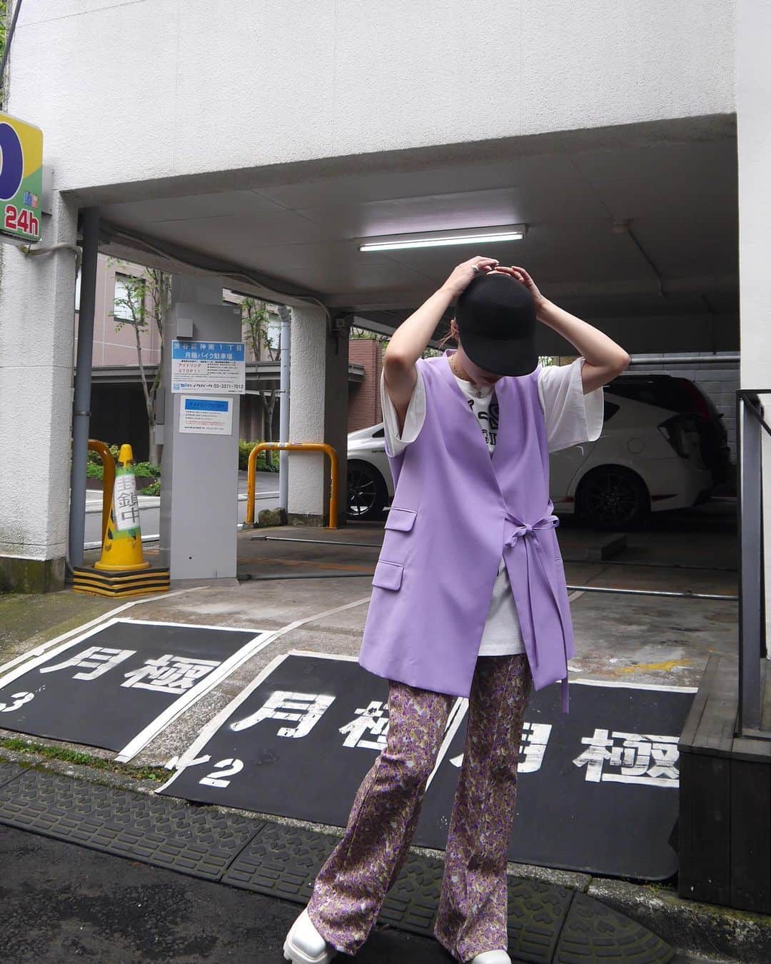 MIDWEST TOKYO WOMENさんのインスタグラム写真 - (MIDWEST TOKYO WOMENInstagram)「Nuance purple..🌂」5月16日 13時06分 - midwest_tw