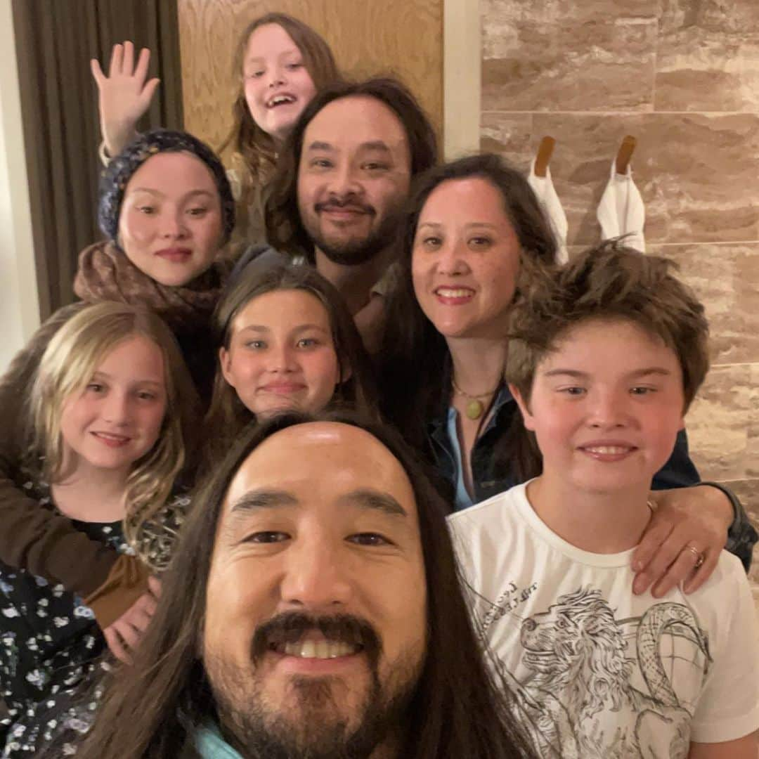 スティーヴ・アオキさんのインスタグラム写真 - (スティーヴ・アオキInstagram)「FAMILY 💗」5月16日 14時08分 - steveaoki