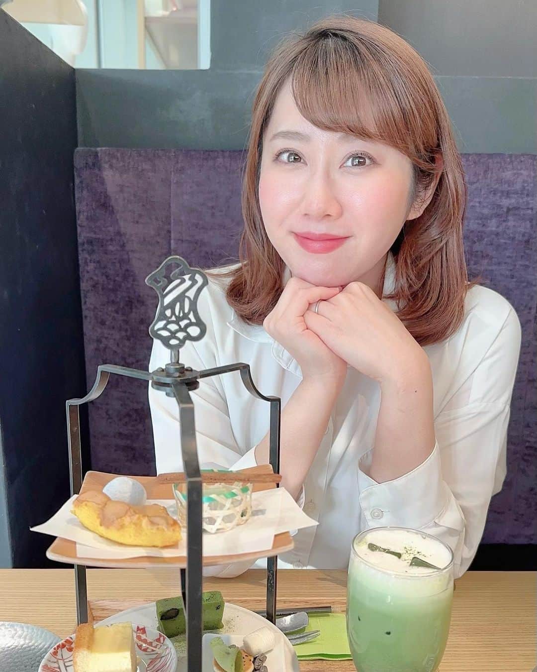 壽老麻衣のインスタグラム：「先日渋谷を散歩しているときに見つけた、ゆっくりくつろげるカフェ☕️🫶 @zenkashoin   本店は京都だそう💡 まさに京都にいるような風情を味わえました🕊🤍」