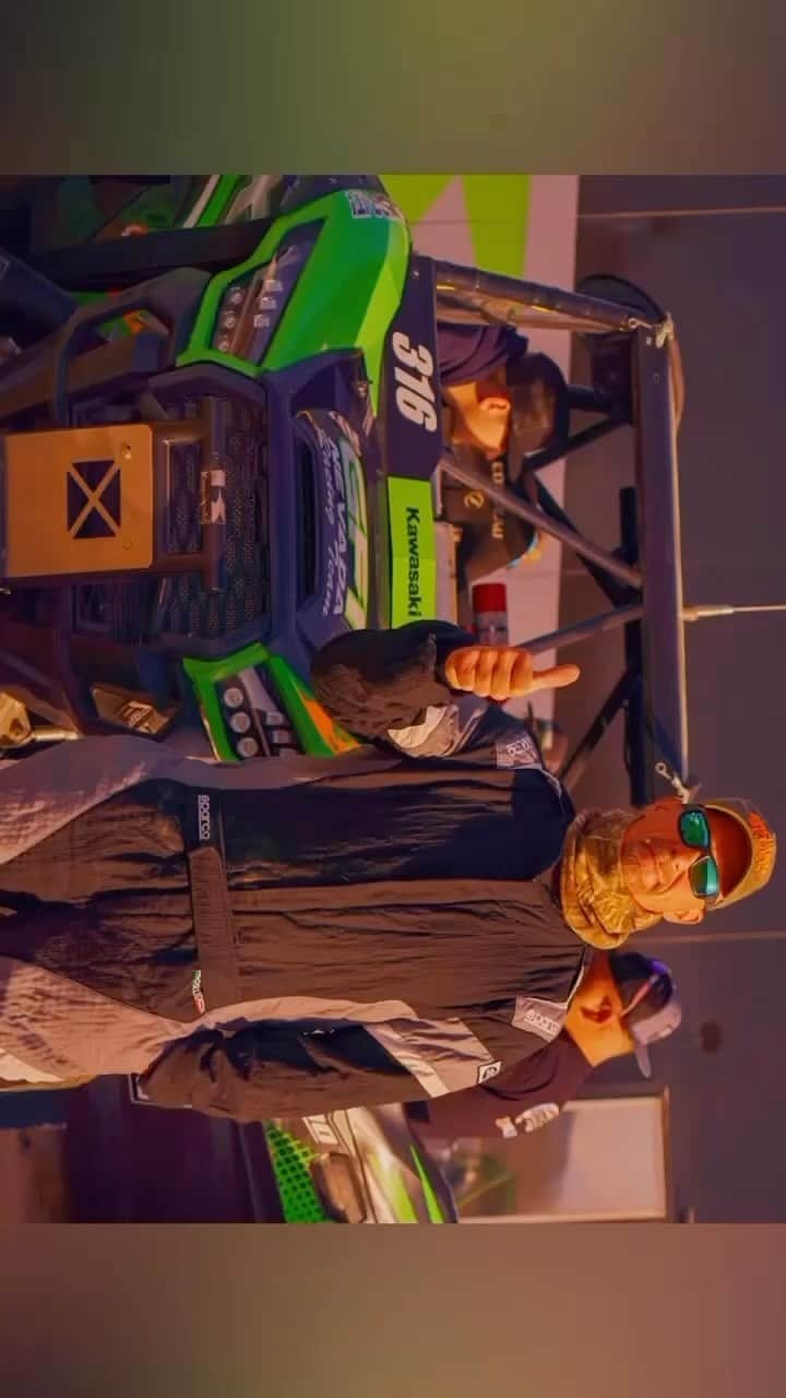 ストーン・コールド・スティーブ・オースチンのインスタグラム：「Remix with Scorpions-Blackout. Footage from the @valleyoffroadracingassociation Prospector 250 shot and edited by @jwaldaias.  @kawasakiusa @gfiracing @zach_kisman @class1motorsports @blake__100 @kindofaquad  @deadeyeoutfitters  #4x4 #race #kawasaki #krx1000 #desert  #usa #america #316」