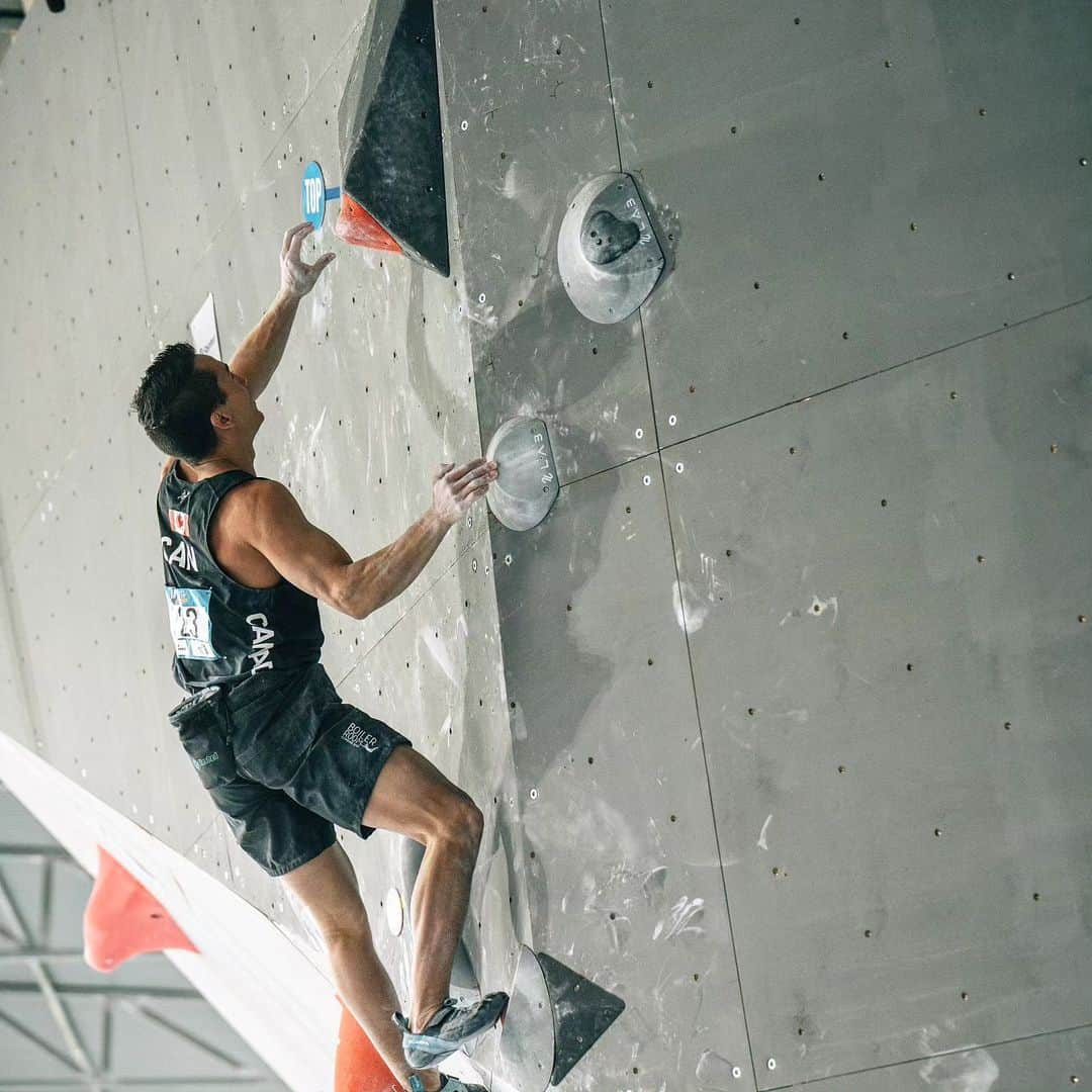 シーン・マコールさんのインスタグラム写真 - (シーン・マコールInstagram)「Looks like World Cups are back on the menu. I'm all booked and will compete in the @ifsclimbing Salt Lake City World Cup hosted by @usaclimbing 🏆 ⠀⠀⠀⠀⠀⠀⠀⠀⠀ With Paris 2024 being the ultimate goal, all these upcoming competitions are solely building towards that. I don't know where I am physically, but after dislocating my shoulder 12 months ago and getting surgery 8 months ago, I am grateful I've come this far. 🙏  ⠀⠀⠀⠀⠀⠀⠀⠀⠀ ⠀⠀⠀⠀⠀⠀⠀⠀⠀ ⠀⠀⠀⠀⠀⠀⠀⠀⠀ ⠀⠀⠀⠀⠀⠀⠀⠀⠀ ⠀⠀⠀⠀⠀⠀⠀⠀⠀ ⠀⠀⠀⠀⠀⠀⠀⠀⠀ ⠀⠀⠀⠀⠀⠀⠀⠀⠀ @scarpana | @boilerroomclimbing | @mec | @flashedclimbing | @team_edelrid  #climbing #train #canada #athlete #sports #power #fitness #work #workhard #workout #strength #ninja #gym #fun #climbing_photos_of_instagram #business #challenge #worldcup #new」5月17日 1時01分 - mccollsean