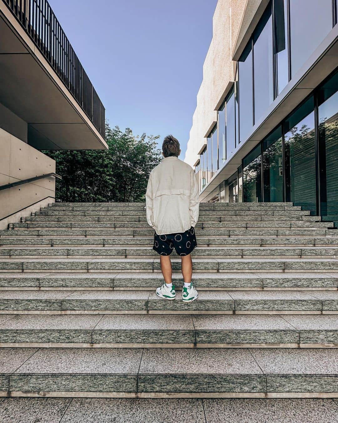 KING-MASAのインスタグラム：「🤍🖤💚  Summer is here ⁉️👀」