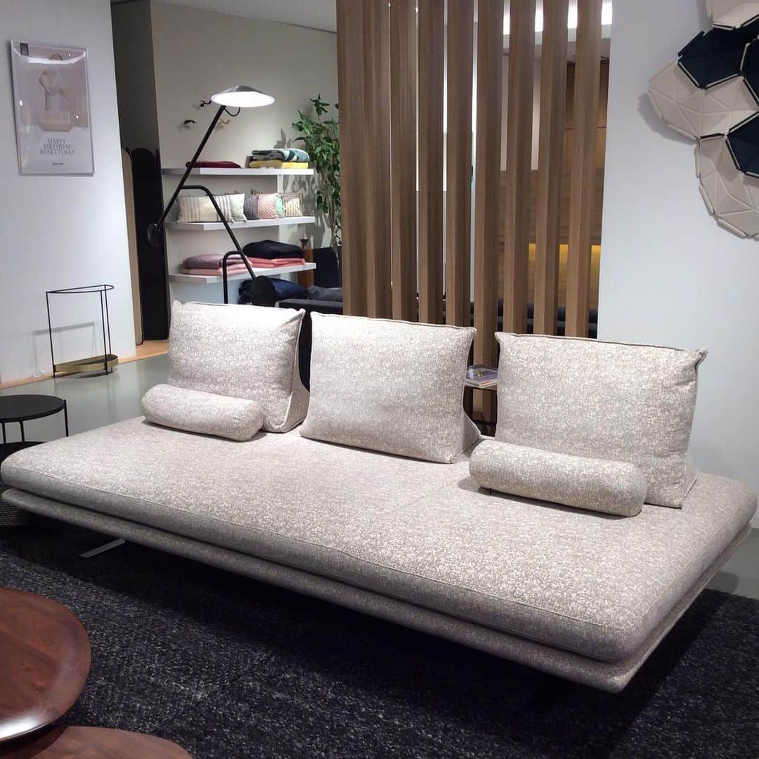 ligne roset shopのインスタグラム