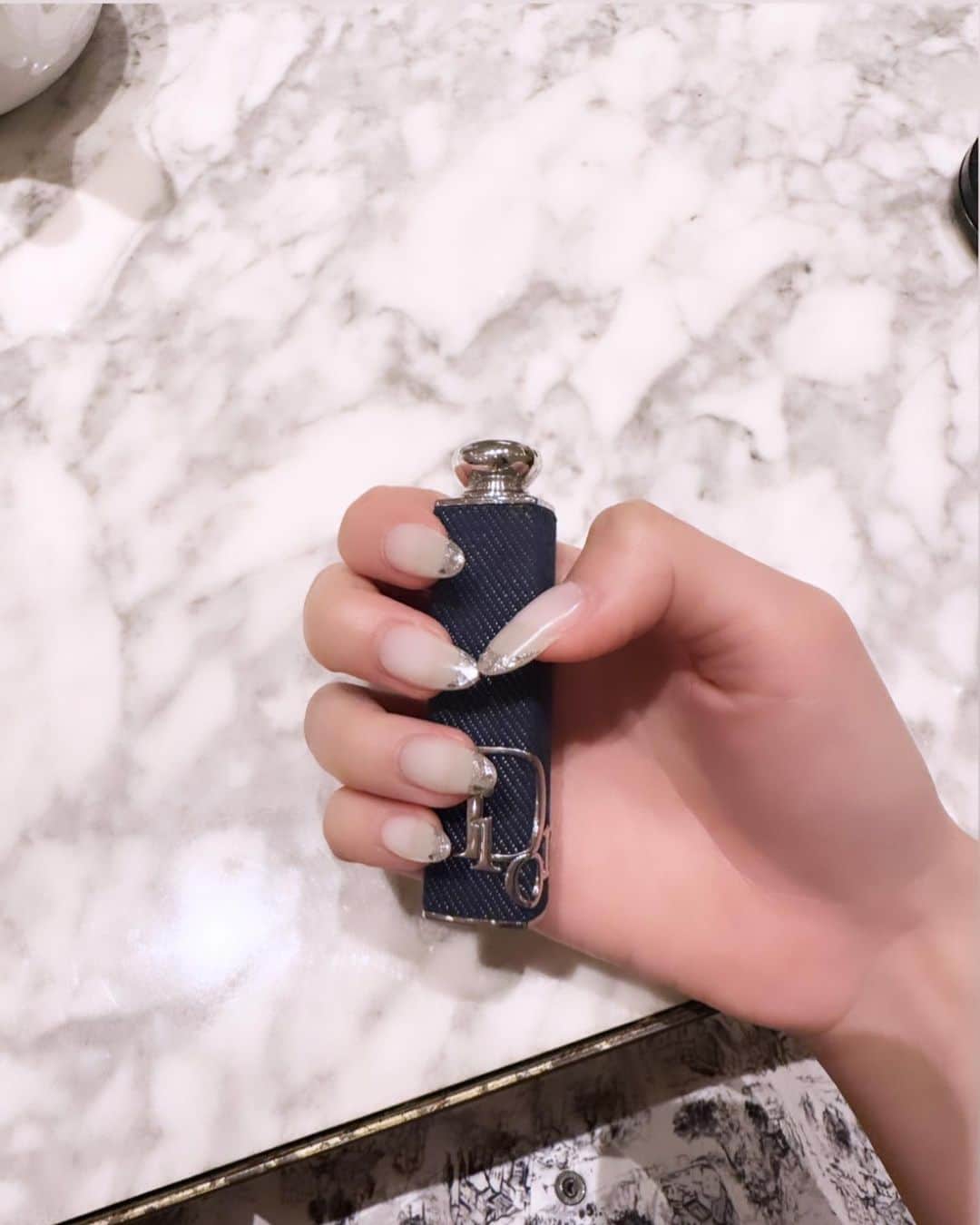 のインスタグラム：「今回はガラスフレンチ〜♡  シンプルだけどとっても可愛いい🤍  #ネイルデザイン #ガラスフレンチ」