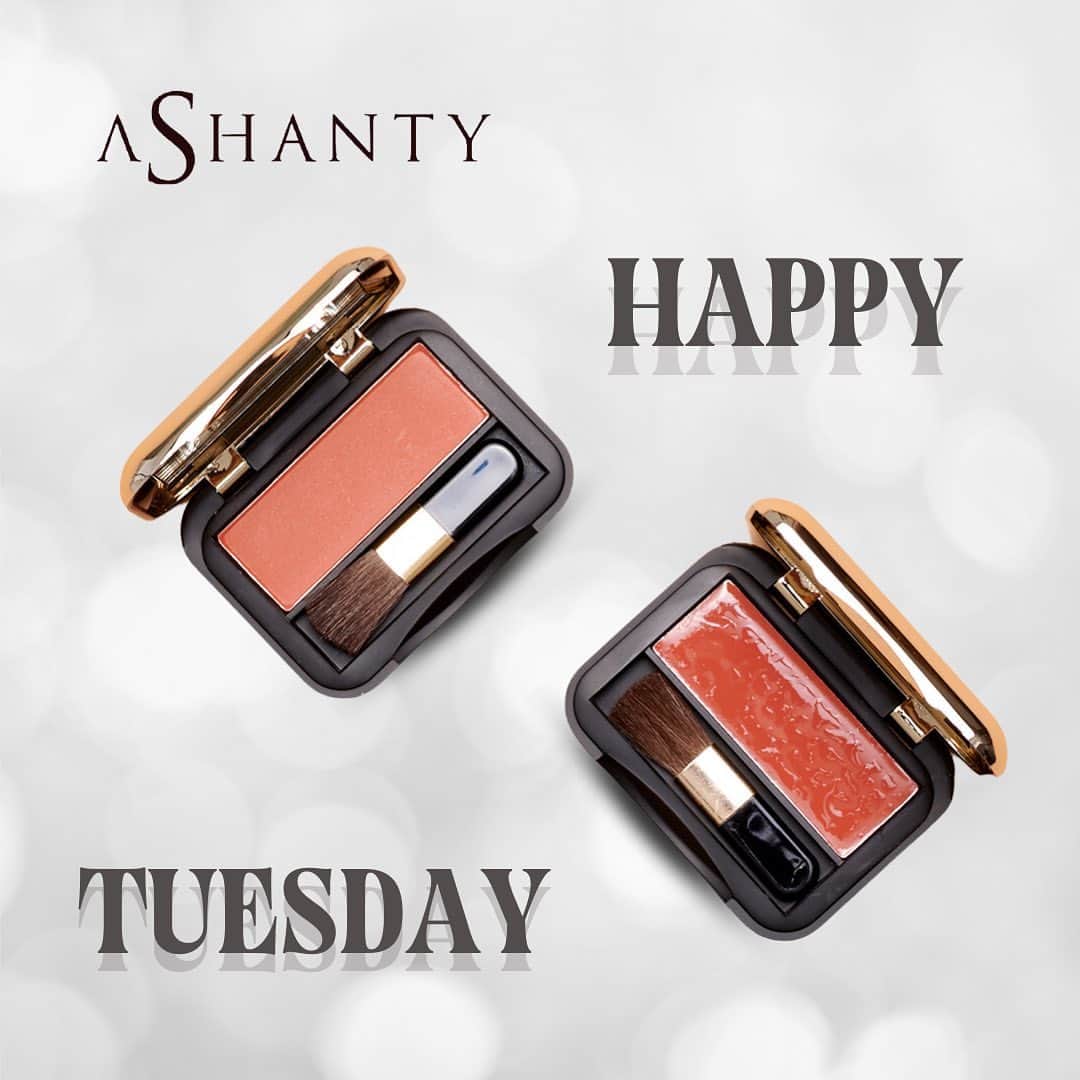 ASHANTY BEAUTY CREAM OFFICIALのインスタグラム：「Blush on bagus, aman, nyaman & super cantik untuk menjadikan tampilan kalian lebih sempurna🥰  selain itu ada vitamin E nya juga loh, jadi ga cuma makeup abal-abal yah 😍  #ashantycosmetics #ashanty_ash #cosmetics #cosmetic #makeuptutorial #rekomendasimakeup #makeuplover #lokalmakeup #makeupnatural #makeuplooks」