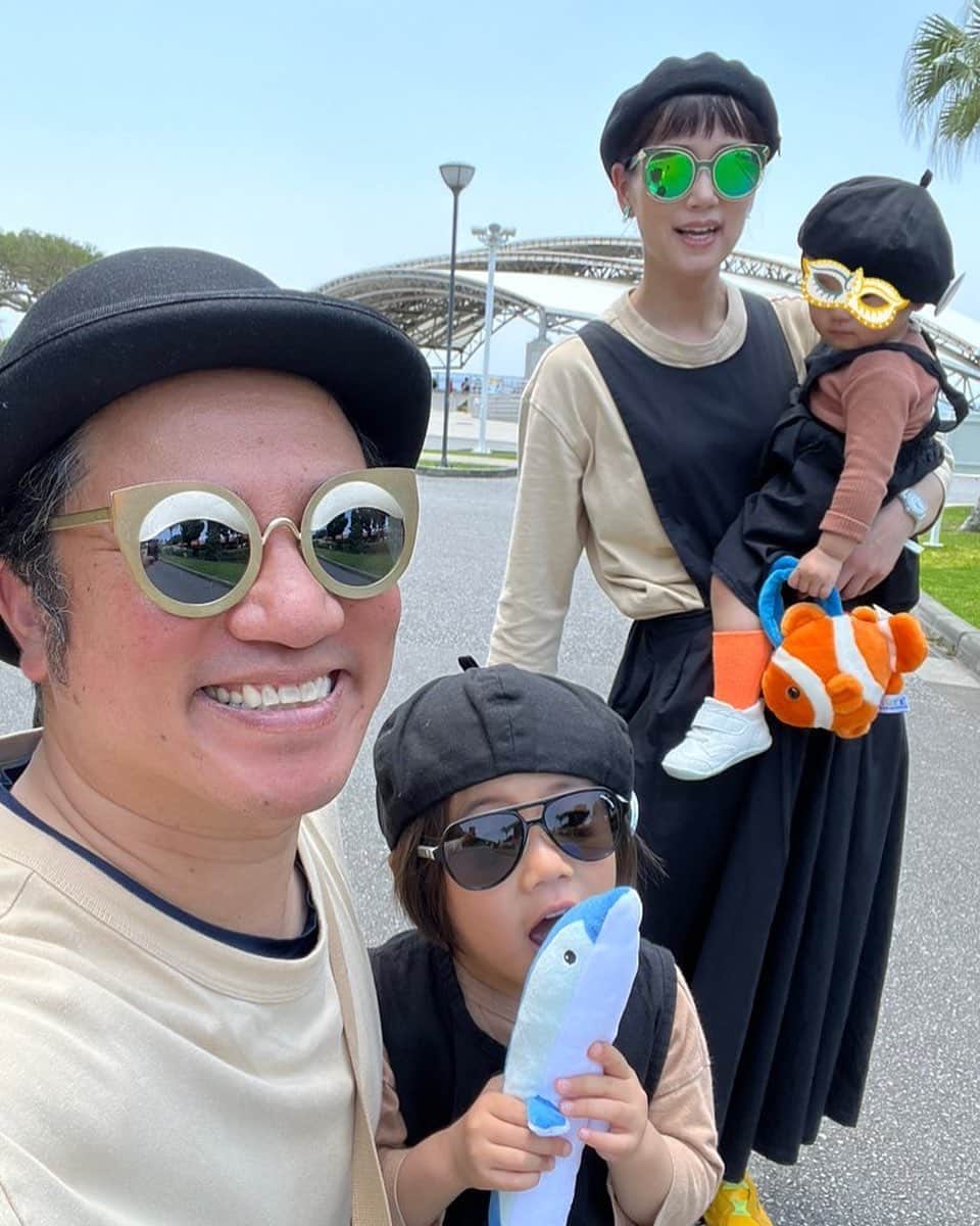 与座よしあきのインスタグラム：「my family!!」