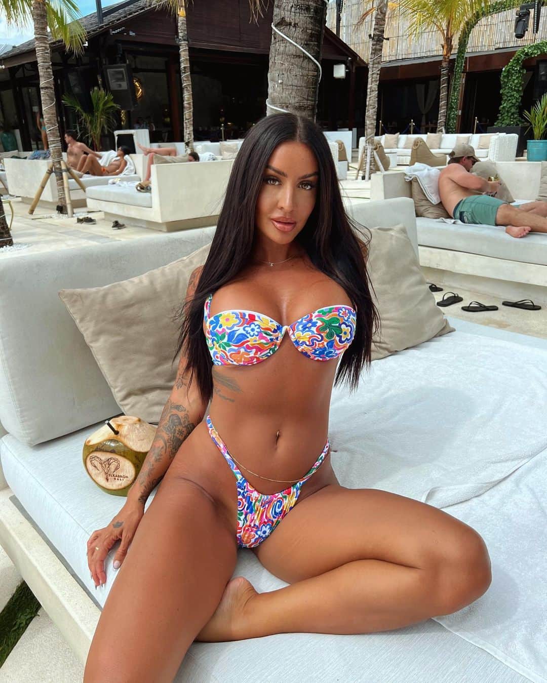 Steph Paccaのインスタグラム：「get me back to the tropics」