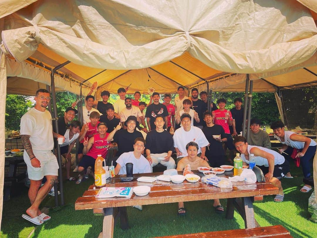 山下達也のインスタグラム：「BBQ  #ここから上位へ #舞洲 #goodbbq舞洲オーチャードグラス  #yama23」