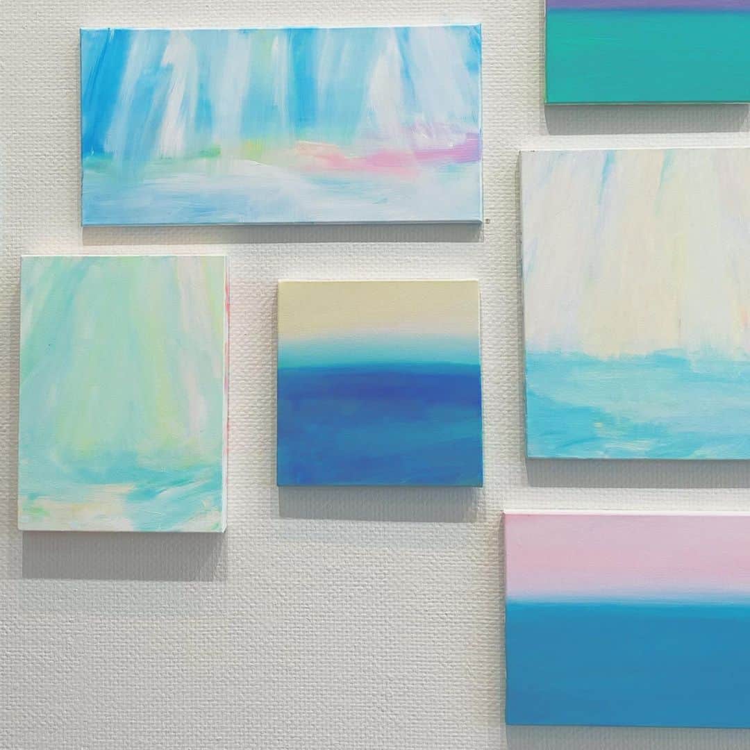 山崎美弥子さんのインスタグラム写真 - (山崎美弥子Instagram)「Paintings of Ocean and Sky 海と空の絵たち。」5月16日 18時45分 - miyakoyamazaki