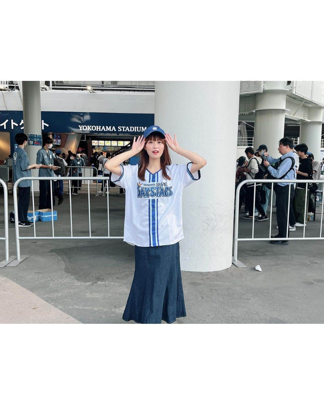 西澤由夏さんのインスタグラム写真 - (西澤由夏Instagram)「今シーズン初観戦です⚾️ 新しいユニフォームをゲット！！✨ #baystars」5月16日 19時40分 - yknszw