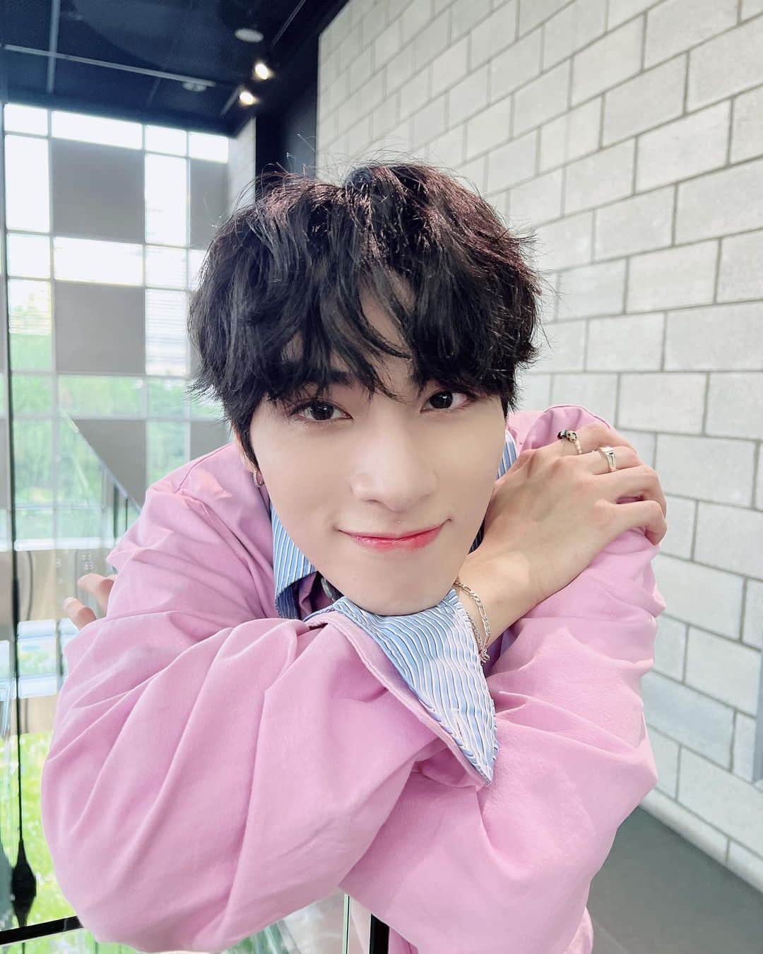 シャオジュン（XIAOJUN）さんのインスタグラム写真 - (シャオジュン（XIAOJUN）Instagram)「En? Feeling better now？😊」5月16日 19時39分 - djxiao_888