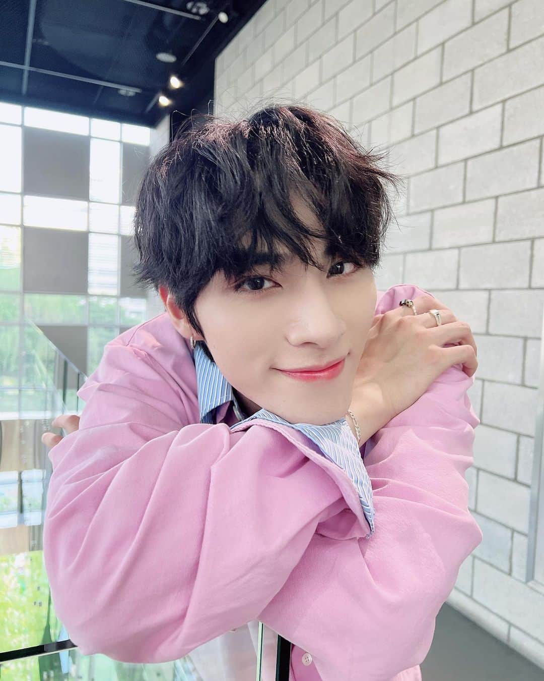 シャオジュン（XIAOJUN）さんのインスタグラム写真 - (シャオジュン（XIAOJUN）Instagram)「En? Feeling better now？😊」5月16日 19時39分 - djxiao_888