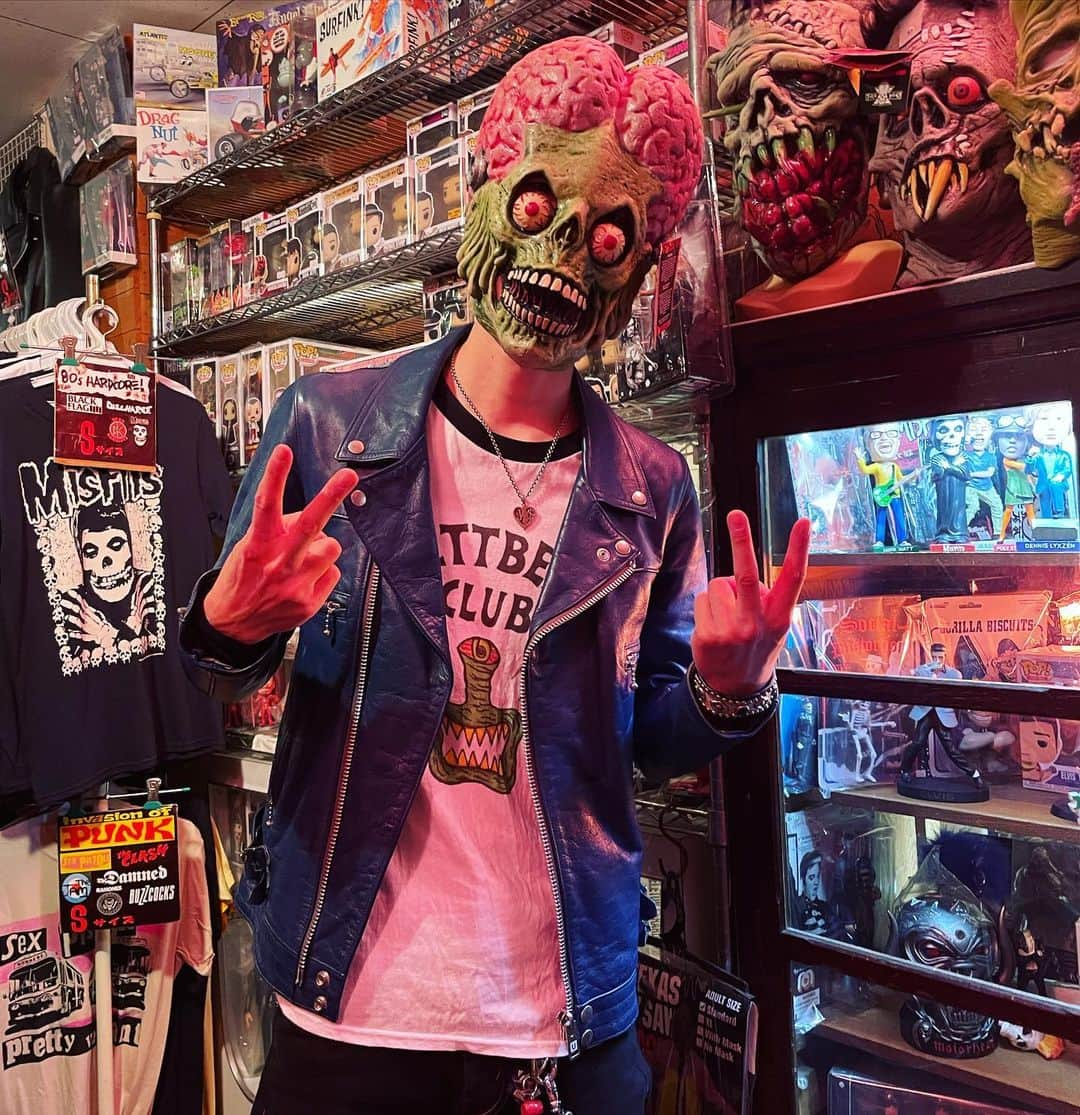 ジェットセイヤさんのインスタグラム写真 - (ジェットセイヤInstagram)「JETT ATTACKS!! 🚀🌏🥁🎶🧠⚠️ #JETTSEIYA #MUMBLES #marsattacks #JETTBEATCLUB #lvasp」5月16日 19時36分 - jett_seiya_lvasp