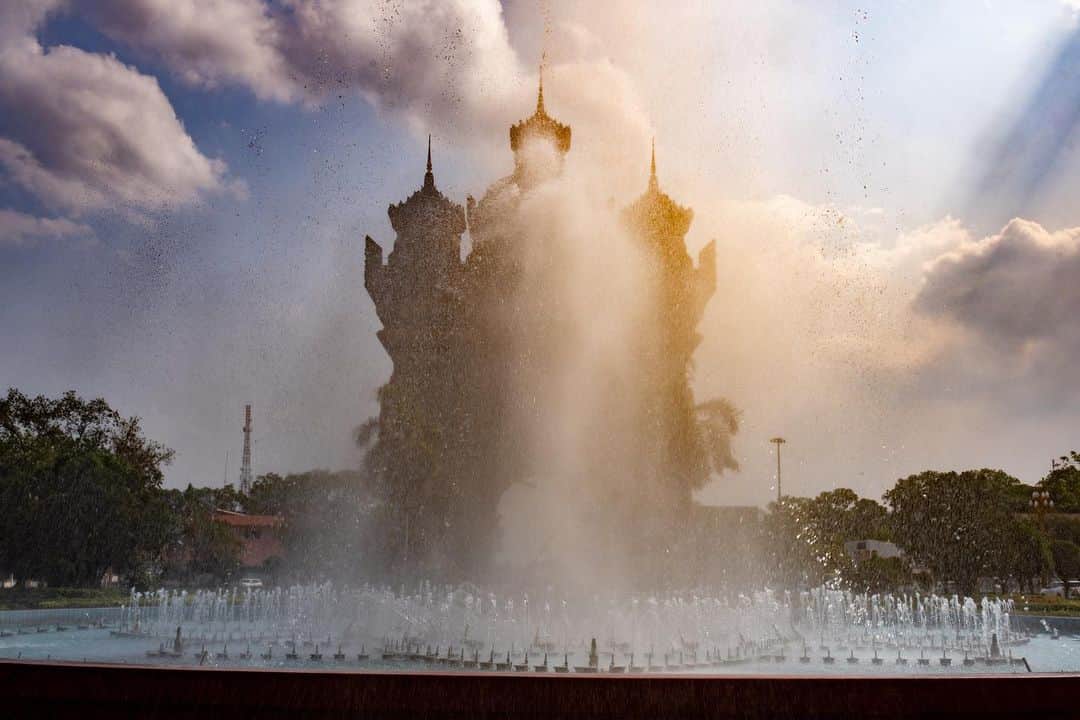Yota Towatariのインスタグラム：「Vientiane  #photooftheday #photo #beautiful #vientiane #laos」