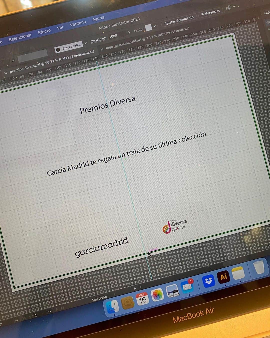 ガルシアマドリッドのインスタグラム：「Este próximo jueves celebramos los premios Diversa.   @garciamadrid #garciamadrid」