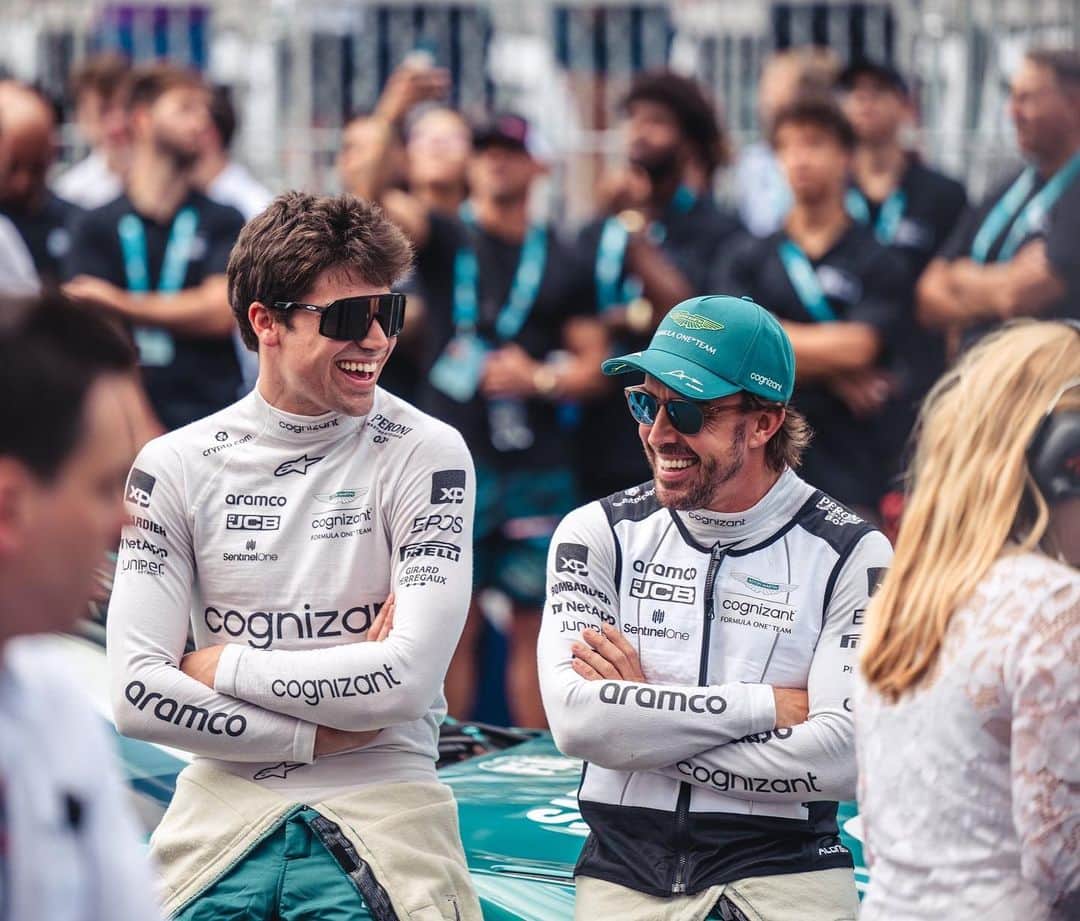 フェルナンド・アロンソのインスタグラム：「Racing. Soon. #imola #f1 #astonmartin @astonmartinf1」