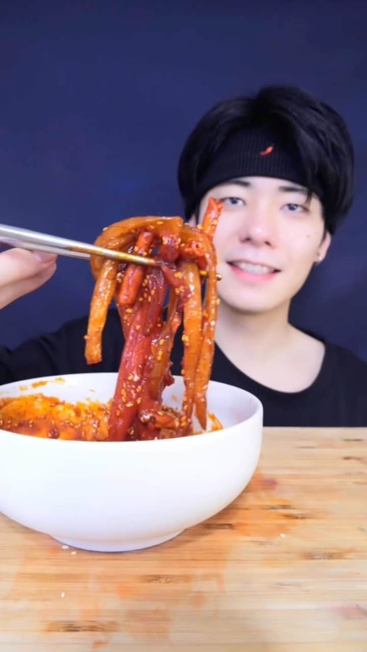 のインスタグラム：「時間がない時の夜食編  #tiktok」
