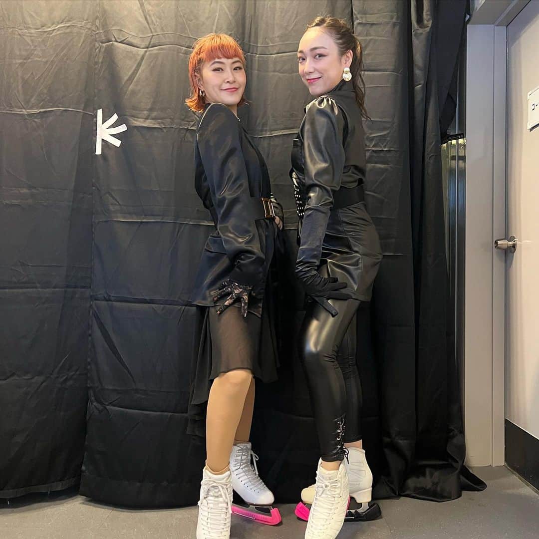 本郷理華のインスタグラム：「ICE EXPLOSION 2023 in FUKUOKA🔥⛸️❄️💥  最高すぎました！！ もう一度出来て嬉しかったです！(またやりたい) 1月の新横浜公演に続き、こんなカッコいいアイスショーに出演させて頂けた事が本当に嬉しくて、幸せな時間でした！ありがとうございます🙇🏻‍♀️ 前回の公演ですらこのショーカッコ良すぎる！と思っていたのに、今回は更にパワーアップしていました🔥 6公演は長いようでとても短かったです！あっという間に終わってしまいました🥹 また皆さんと滑りたいです😆⛸️ みんな大好きです🥰 Thank you everyone🥰 Miss you already 🥹 I hope to see you again soon !!」