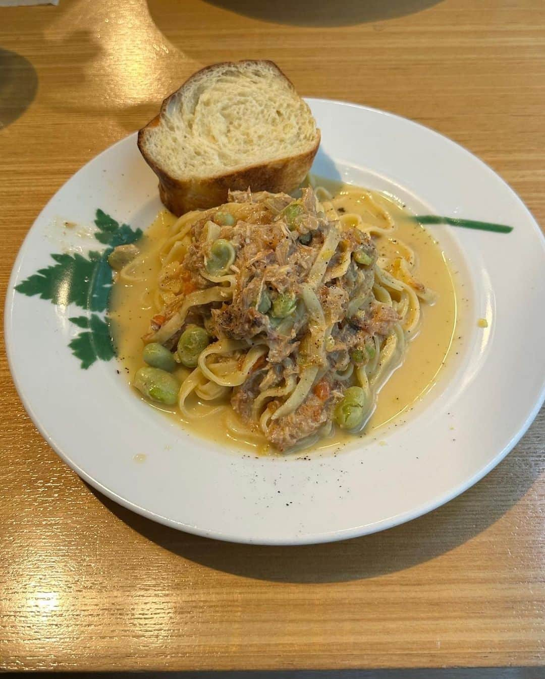 三條場夏海さんのインスタグラム写真 - (三條場夏海Instagram)「最近のおいしいもの😋🍣🥐🍝 そりゃ太るよね、、🙎🏼‍♀️」5月16日 21時03分 - natsumi_sanjouba