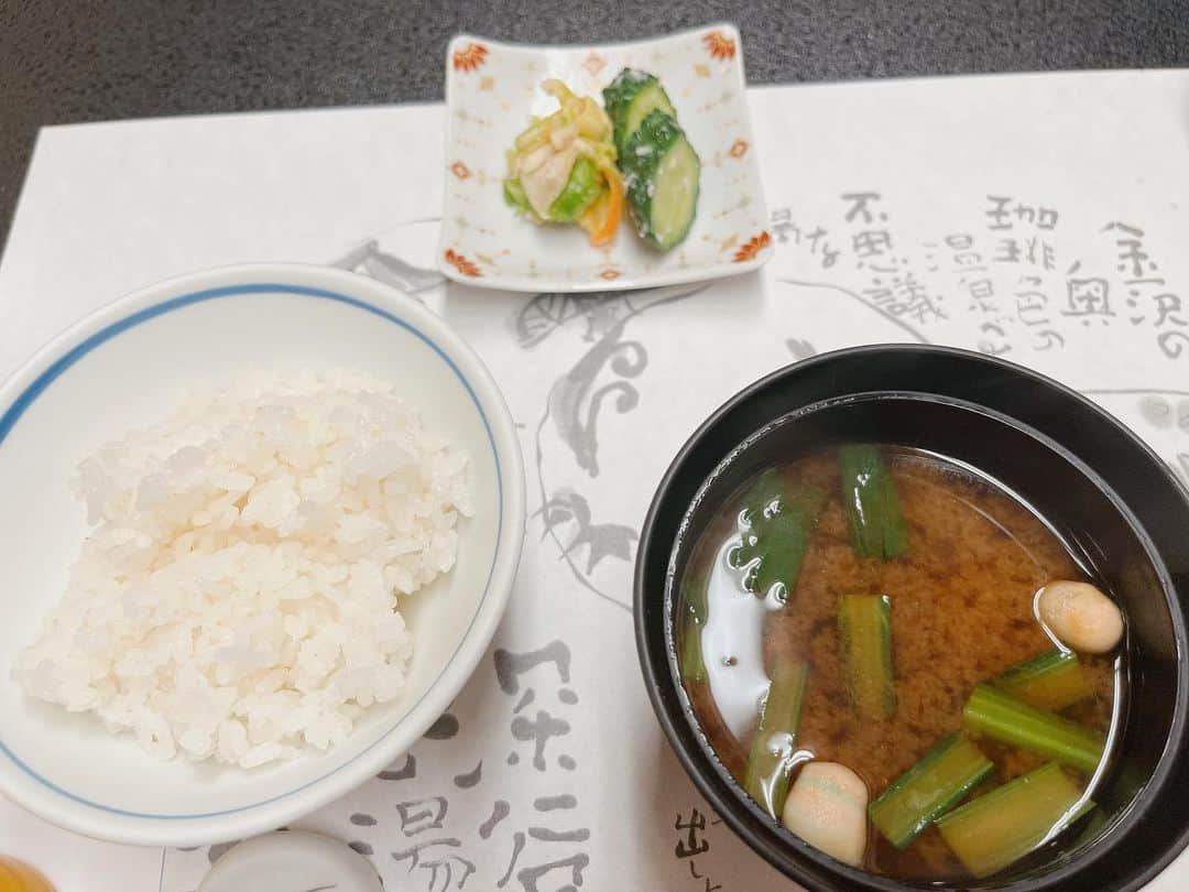 ちなり（高橋知成）さんのインスタグラム写真 - (ちなり（高橋知成）Instagram)「そして夕食！金沢ってお魚だけじゃなくお肉も美味いのね… #旅館ご飯 #深谷温泉元湯石屋 #のと牛」5月16日 21時14分 - chinarileah