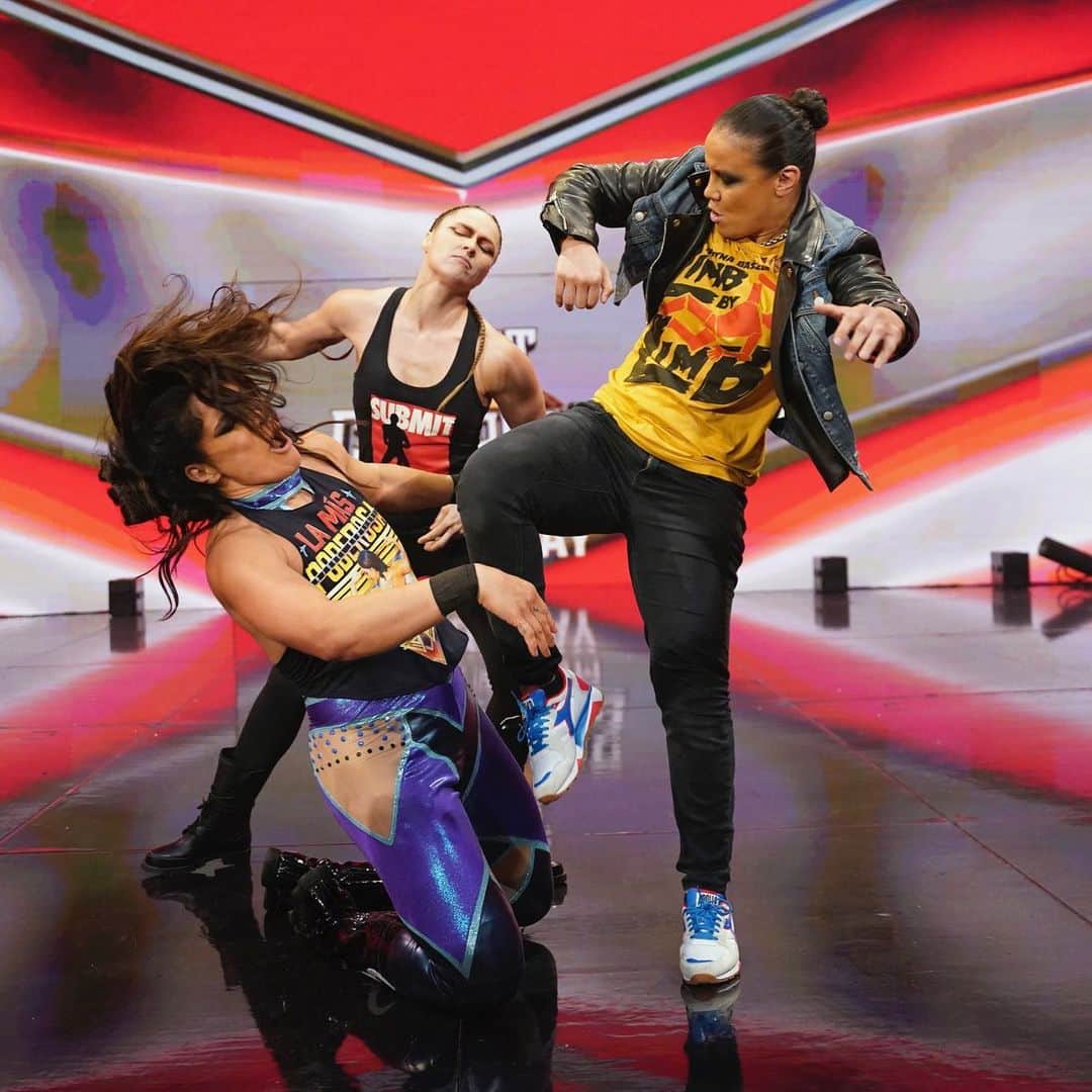 ロンダ・ラウジーのインスタグラム：「Caption this 😂」