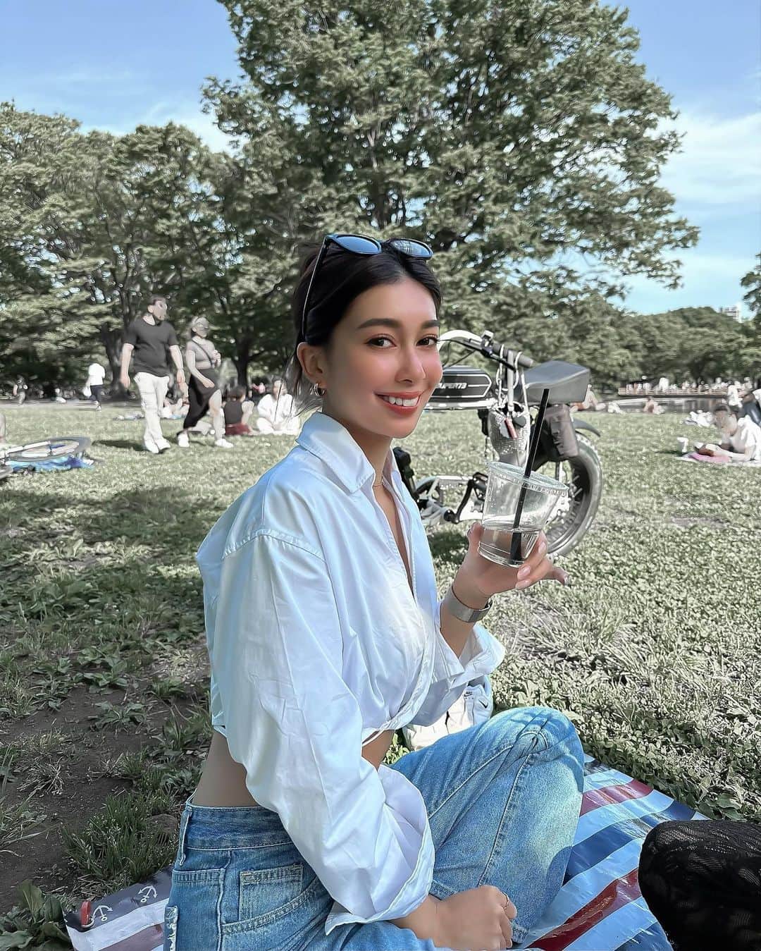 UESUGIRINAのインスタグラム：「Picnic🧺🌿‪‪❤︎‬  GW代々木公園でピクニックした日🩶 天気よくて最高だった〜☀️    #yoyogipark #picnic」
