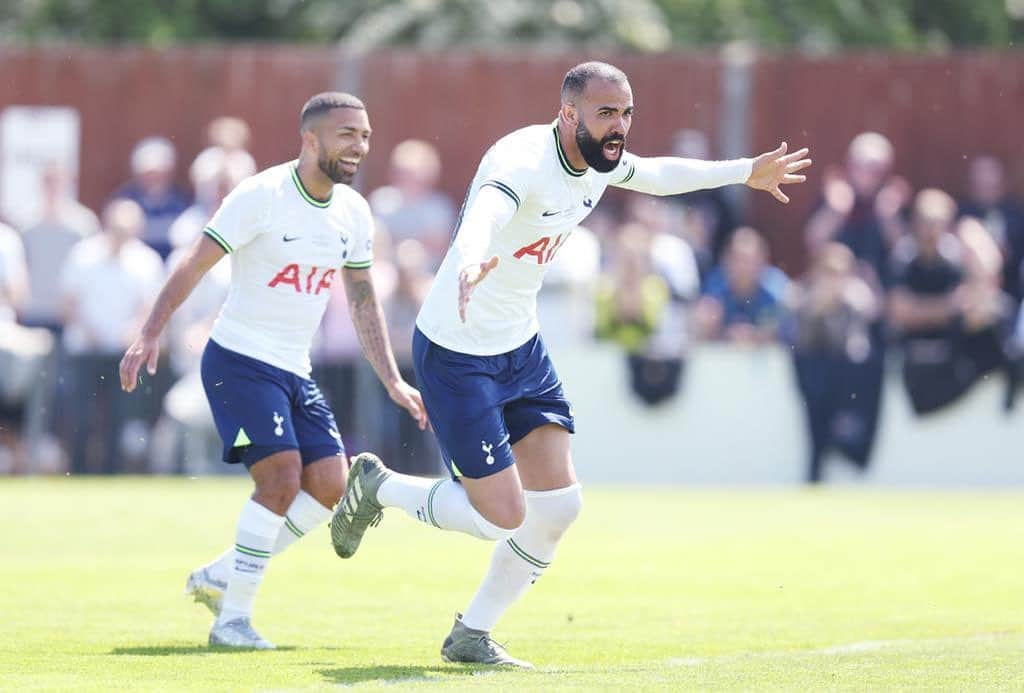 サンドロ・ラニエリ・ギマランイス・コルデイロのインスタグラム：「The feeling of playing with my former teammates  with this shirt that I always loved, was beyond incredibile. Thank you all spurs family 💙💙💙」