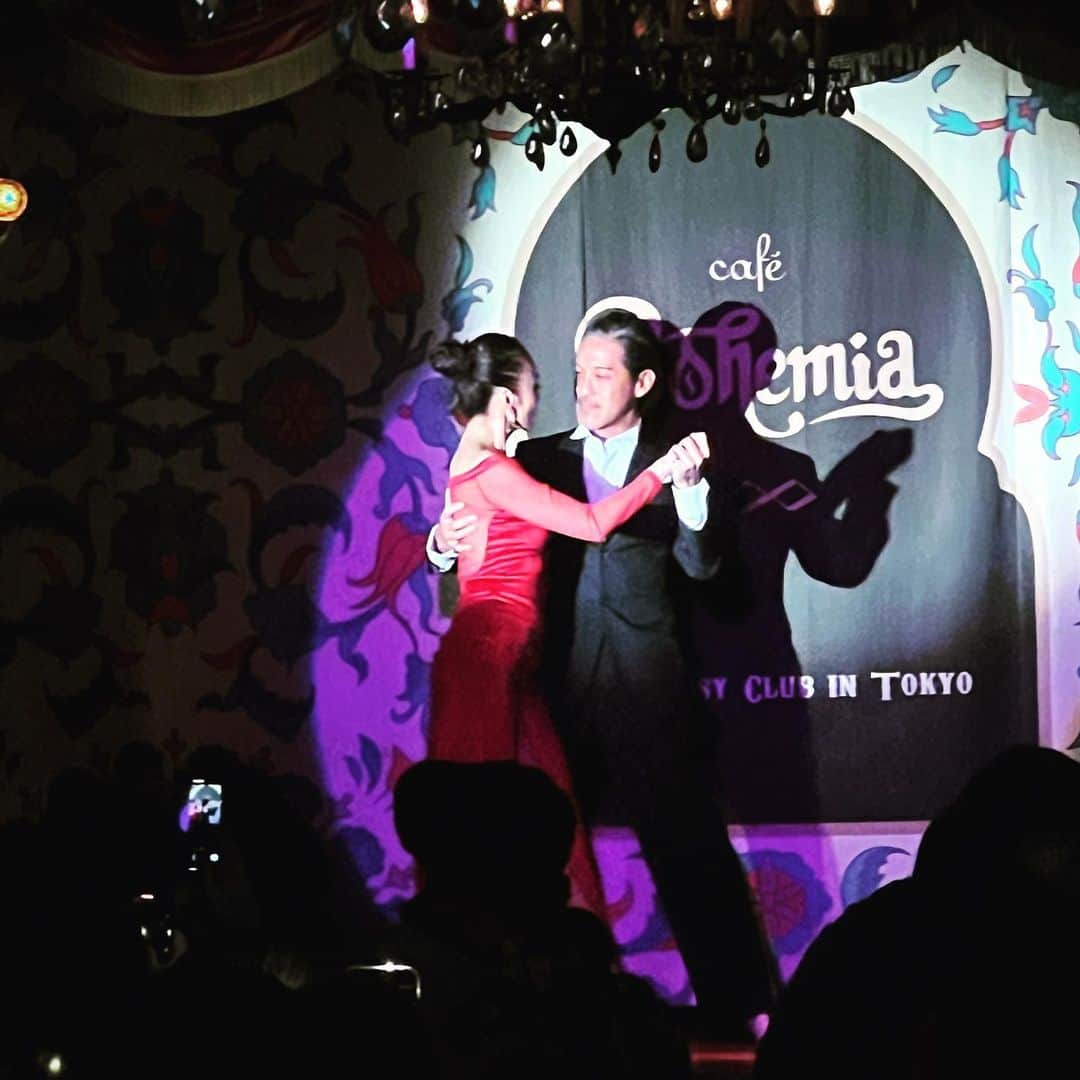 日高央のグルメインスタ