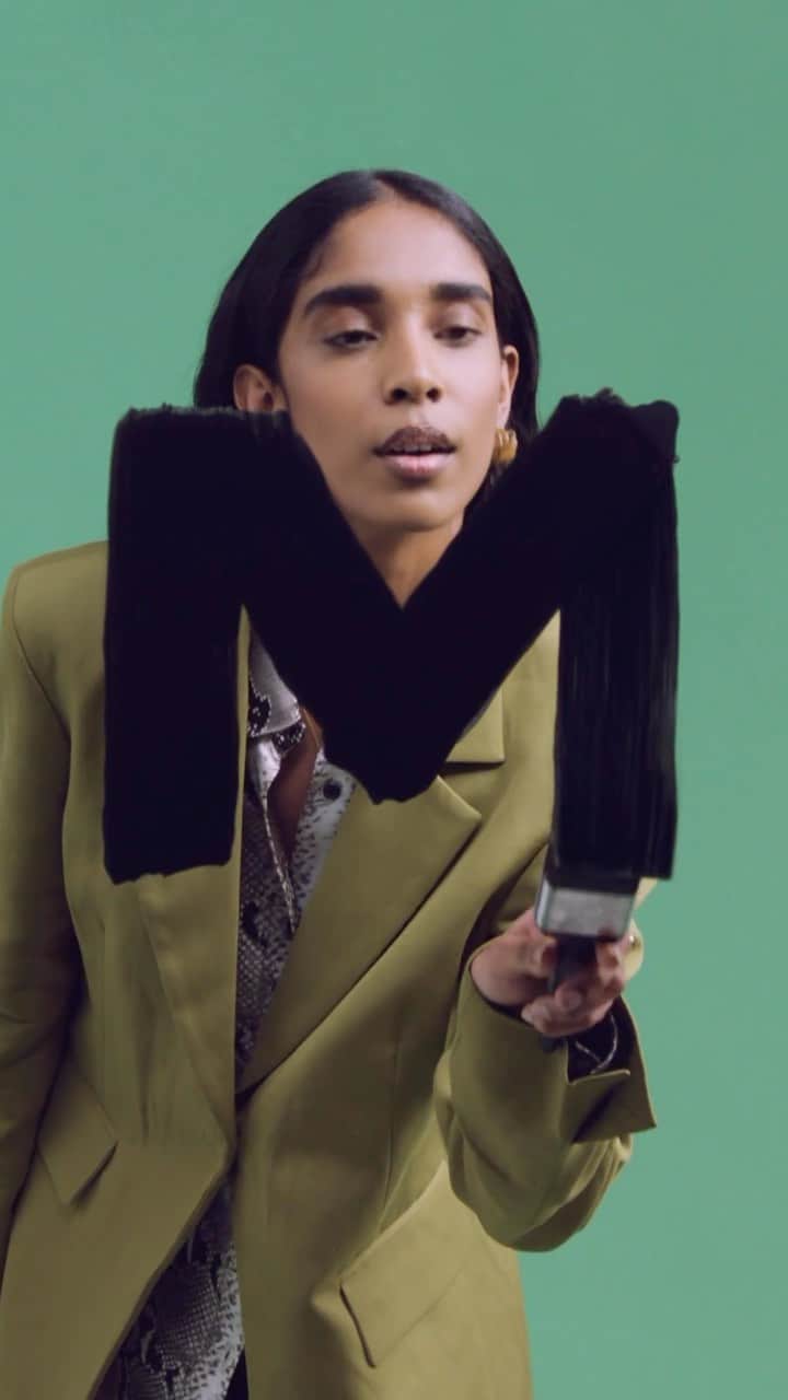 MATCHESFASHION.COMのインスタグラム：「The paint brushes came out on set 🎨」