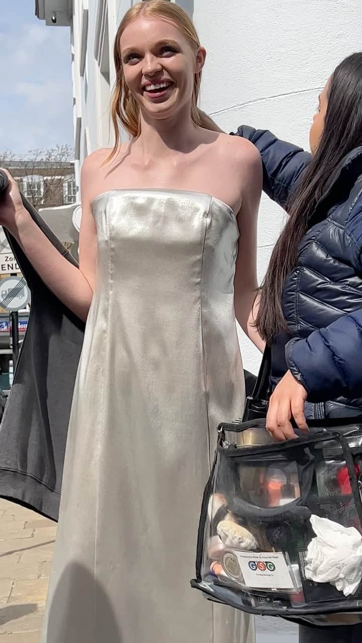 トップショップのインスタグラム：「You could also be having this much fun in the bandeau metallic dress [126678787]」