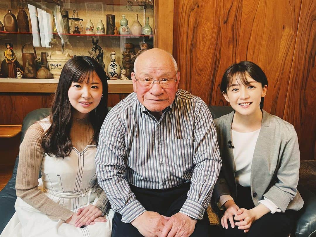 宮司愛海のインスタグラム：「今日のイット！ではG7広島サミットに向けた企画として、広島で被爆体験を伝承している83歳の廣中正樹さんと、廣中さんとともに活動されている被爆3世の並川桃夏さんのインタビューを放送しました。  廣中さんのお話を伺って感じたのは、被爆体験を伝え続けることが核兵器による安全に頼ろうとする人々へと警鐘を鳴らすことに繋がるのだろうということ、そしてそれを並川さんのように次の世代へと受け継いでいかなければならないということです。  被爆者の方々の生の声に触れられる機会が減っていくなか、どうすれば次の世代にこの記憶を伝えていけるのかということを考えさせられました。  取材後には、廣中さんの奥様が作ってくださったわらびと筍のちらし寿司をいただきました。 心からほっとする味でした。 ありがとうございました。  @livenews_it」