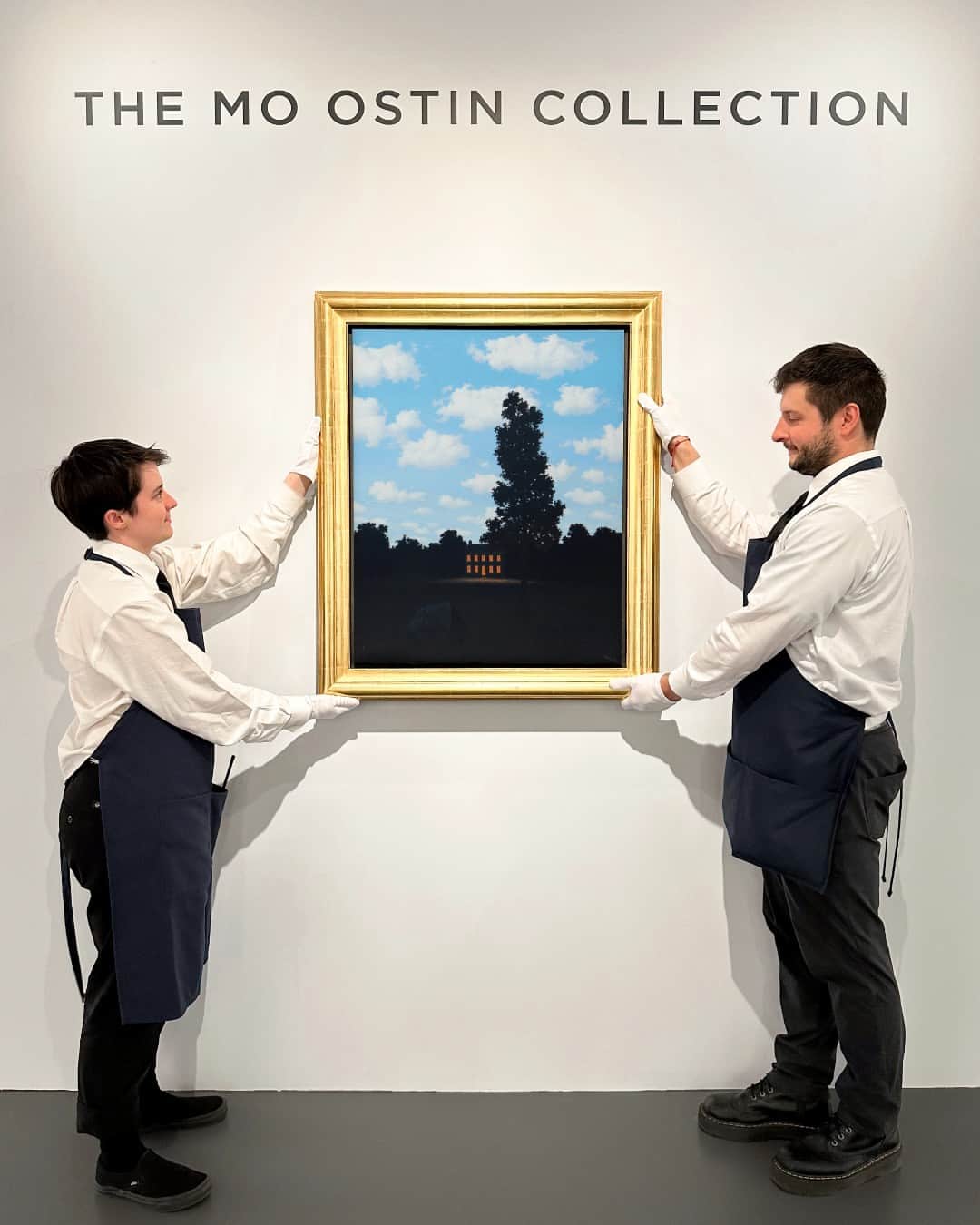 サザビーズさんのインスタグラム写真 - (サザビーズInstagram)「Mo Ostin’s earliest acquisitions in the 1970s include René Magritte’s 'L’Empire des lumières', a painting that especially beguiled him.   In fact, Magritte’s crisp, vivid Surrealist visions were among Ostin’s favorites; he displayed 'L’Empire des lumières' alongside another treasured Magritte, 'Le Domaine d’Arnheim'. His love for the Belgian painter makes sense: Magritte had always believed music and Surrealism went hand in hand.   Swipe to view the two Magritte masterpieces from #TheMoOstinCollection. The collection, made up of 33 works in total, is headed to auction at #SothebysNewYork in a dedicated evening sale today, 16 May, followed by a dedicated sequence in the Contemporary Day Auction on 19 May. Watch LIVE here on Instagram, Facebook, YouTube or Sothebys.com. #SothebysModern #MoOstin #ReneMagritte」5月17日 0時20分 - sothebys