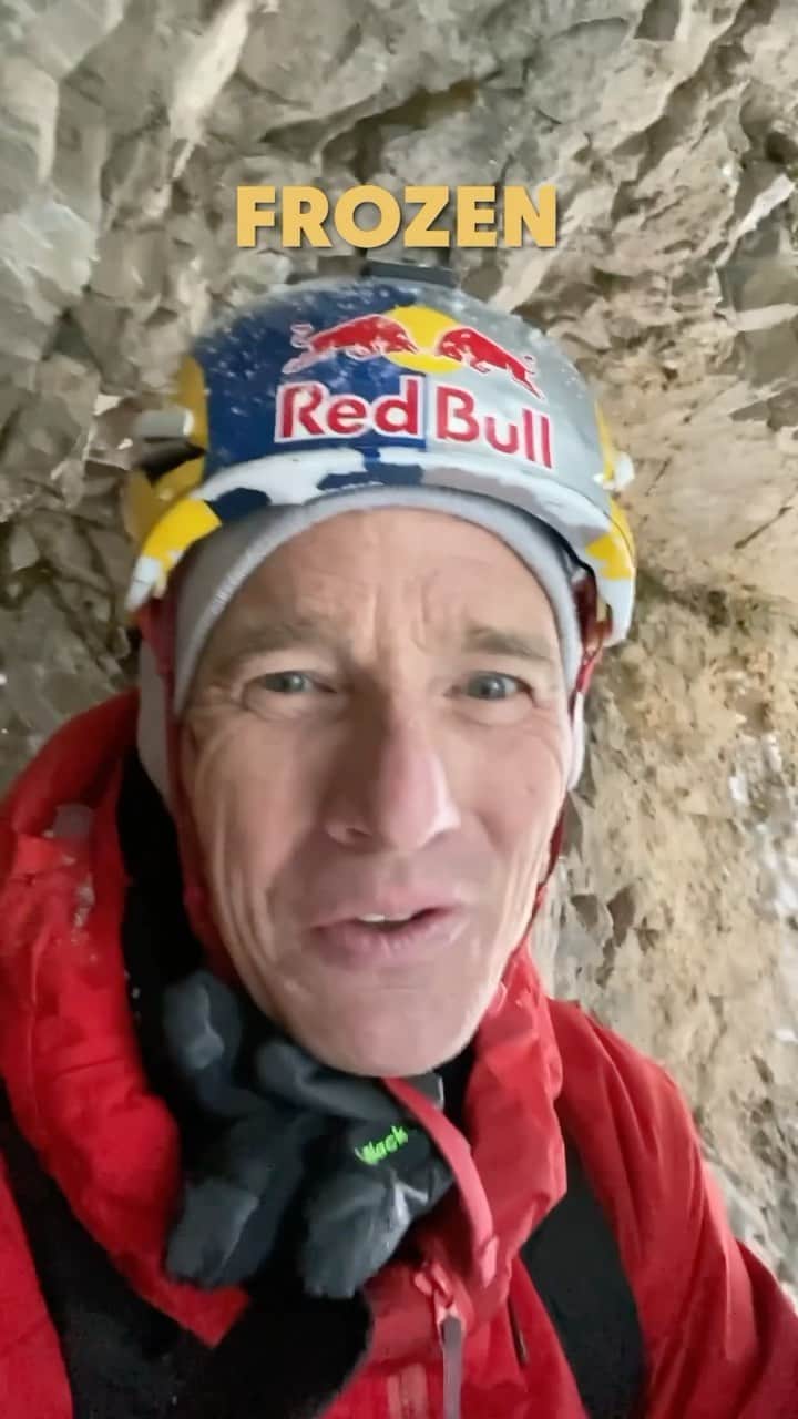 レッドブルのインスタグラム：「how cool? ice cold 🥶  ⛏️: @realwillgadd   #redbull #givesyouwiiings #icepick #frozenwaterfall #frozen #ice #waterfall」