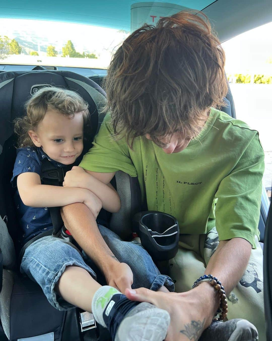 Christian Collinsさんのインスタグラム写真 - (Christian CollinsInstagram)「happy birthday lil man 👑  let 4 be a good one :)」5月17日 11時11分 - christiancollins