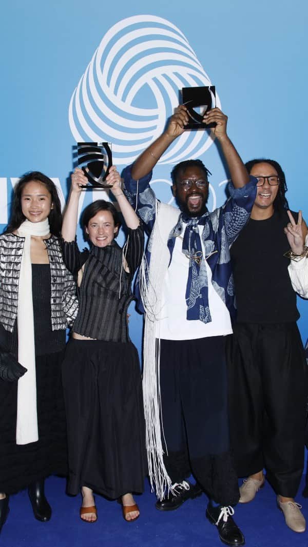 カリーヌ・ロワトフェルドのインスタグラム：「And the #WoolmarkPrize winner is 🥁   @lagosspacesprogramme and @a.roegehove is awarded the Karl Lagerfeld Award for Innovation! Congratulations to all of @thewoolmarkcompany’s finalists ❤️  “This is a life-changing opportunity,” said Lagos Space Programme’s Adeju Thompson. “It means that things will be easier for me; coming from Nigeria there’s no support. To have recognition from The Woolmark Company—wow, I’m so speechless and I’m looking forward to the future.”  “We’ve been talking about how want to invest in innovation and new things in the studio,” said A. ROEGE HOVE’s Amalie Røge Hove. “Some of these things were out of reach but something like this makes it really possible. It really means everything.”  Tap the link in our bio to meet the 2023 International Woolmark Prize winners🔗  #CRFashionBook」