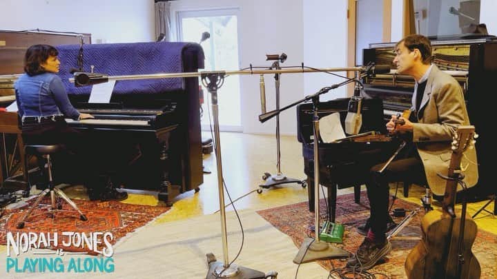 ノラ・ジョーンズのインスタグラム：「Behind the scenes with @andrewbirdmusic on the @playingalongpod! This song is from his newest album and is called Lone Didion! ❤️」
