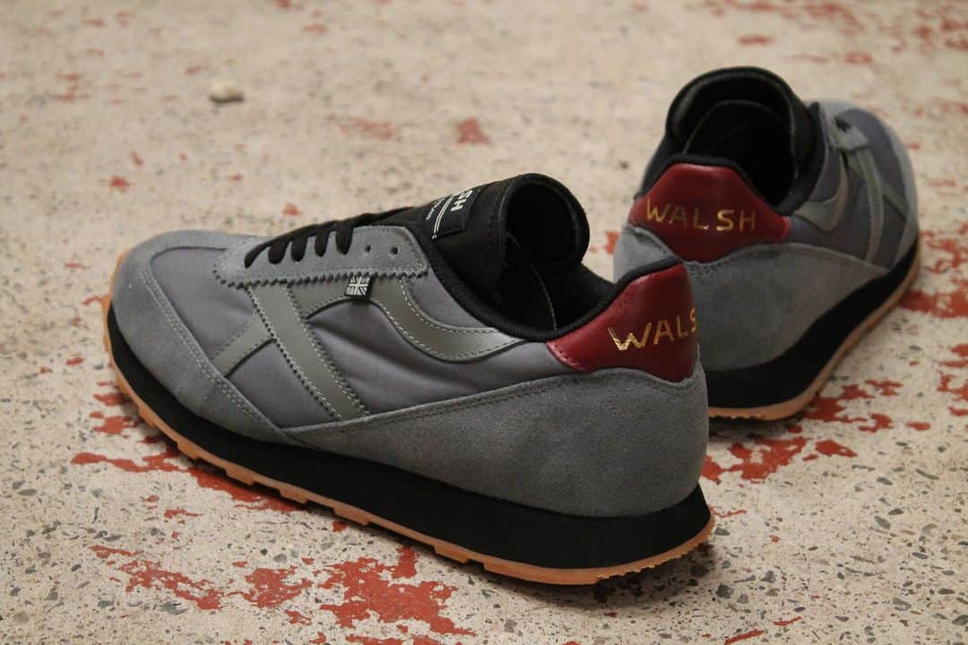 ウォルシュのインスタグラム：「Strike Drop Two - The Walsh Strike Grey.  normanwalshuk.com  #normanwalsh #britishmade #trainers」