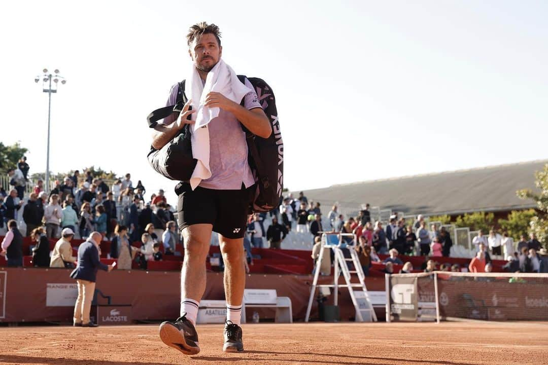 スタニスラス・ワウリンカさんのインスタグラム写真 - (スタニスラス・ワウリンカInstagram)「Good start ♟️🎾✅🇫🇷🍷🧡 #hardwork #match #happy #trusttheprocess #keeppushing #enjoy #passion」5月17日 3時34分 - stanwawrinka85