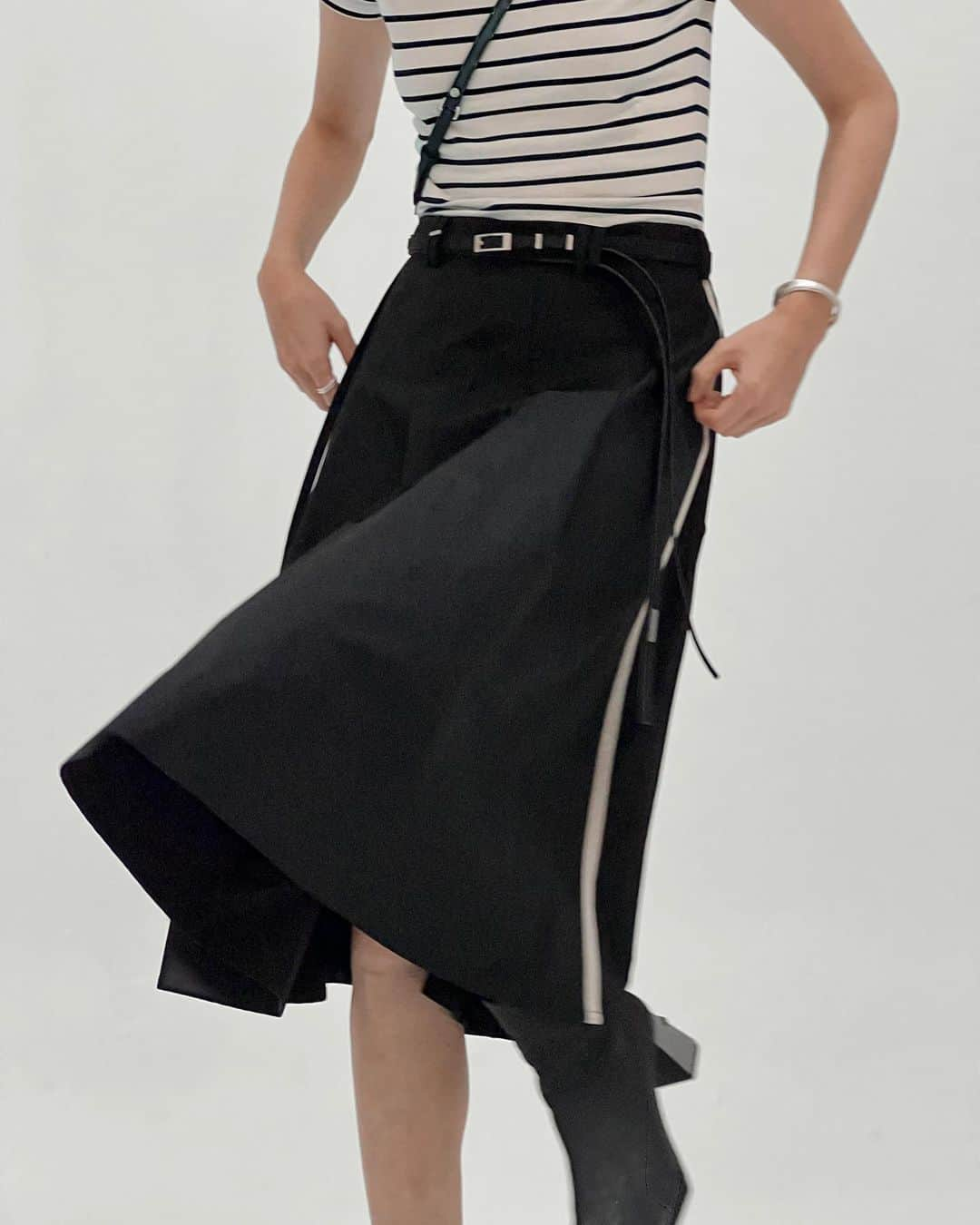 C2H4 Los Angelesのインスタグラム：「007 - Moment Pleated Shirt Skirt」