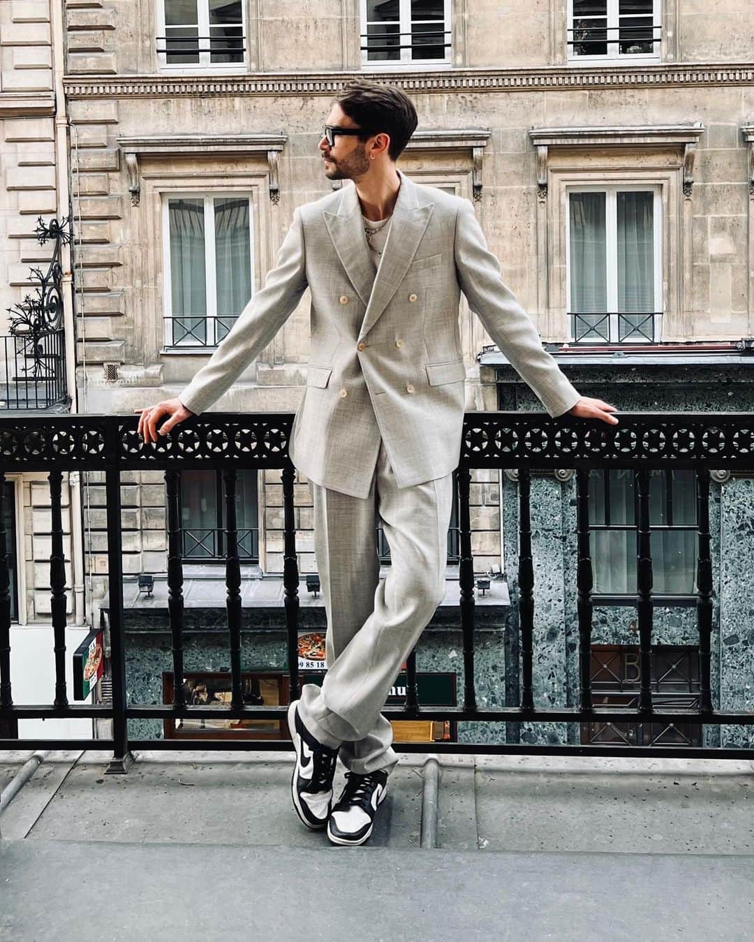 NICOLAS SIMOESのインスタグラム：「This suit 🤌🏻」
