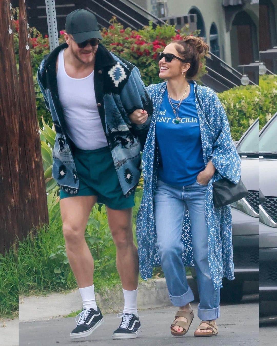 Just Jaredさんのインスタグラム写真 - (Just JaredInstagram)「Dan Reynolds and Minka Kelly looked very much in love while heading out for a breakfast date this morning. We've got more pics on JustJared.com! #DanReynolds #MinkaKelly Photos: Backgrid」5月17日 5時38分 - justjared