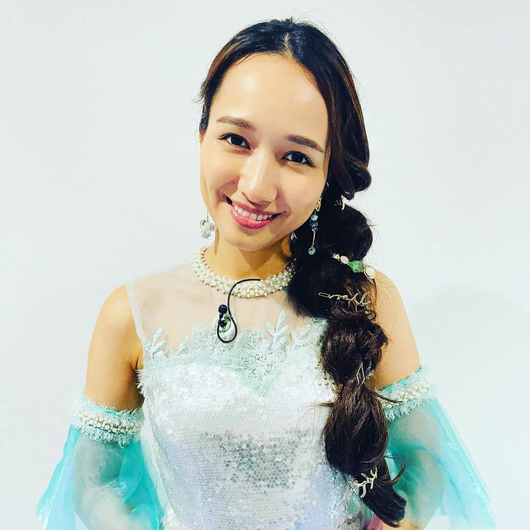 豊原江理佳さんのインスタグラム写真 - (豊原江理佳Instagram)「#ももち浜ストア 生出演させていただきました  スタジオの皆さんも暖かく迎えてくださり、とっても楽しかったです♪  福岡の皆様に届いたかな😆  ありがとうございました🙏  #ディズニー映画 #リトルマーメイド #豊原江理佳」5月17日 11時46分 - erika_lunat