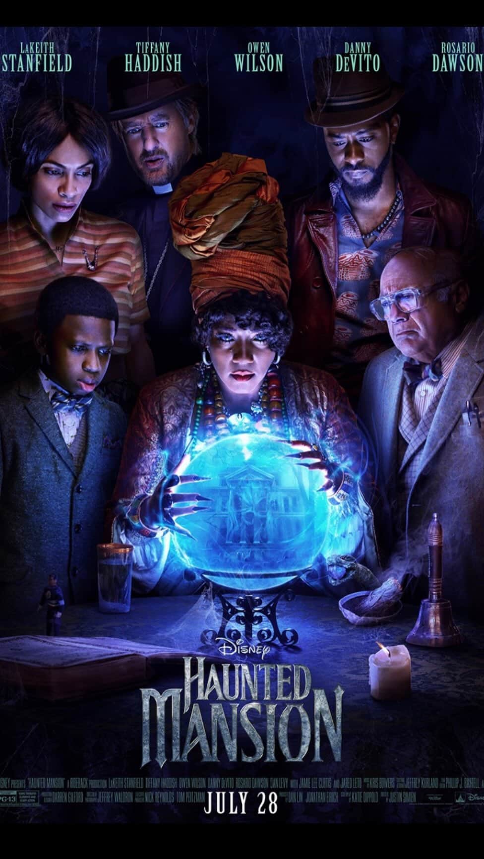ロザリオ・ドーソンのインスタグラム：「Take the ride to the other side.   Watch the brand-new trailer for Haunted Mansion, appearing only in theaters July 28! 👻  @disney @hauntedmansion」