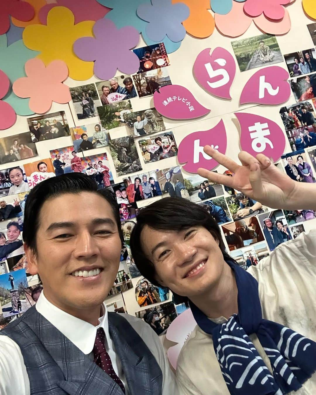 要潤さんのインスタグラム写真 - (要潤Instagram)「らんまんご覧いただきありがとうございます😊  神木くんとは長ーい歴史でご一緒して、本当に変わらずナイスな青年🎶  始めてはライダーからなので、22年前！！  いつ会っても元気を貰える、まさに万太郎ぴったりの俳優です。  この作品でも、これから長くご一緒して行きます。  お楽しみに‼️」5月17日 8時27分 - jun_kaname_official